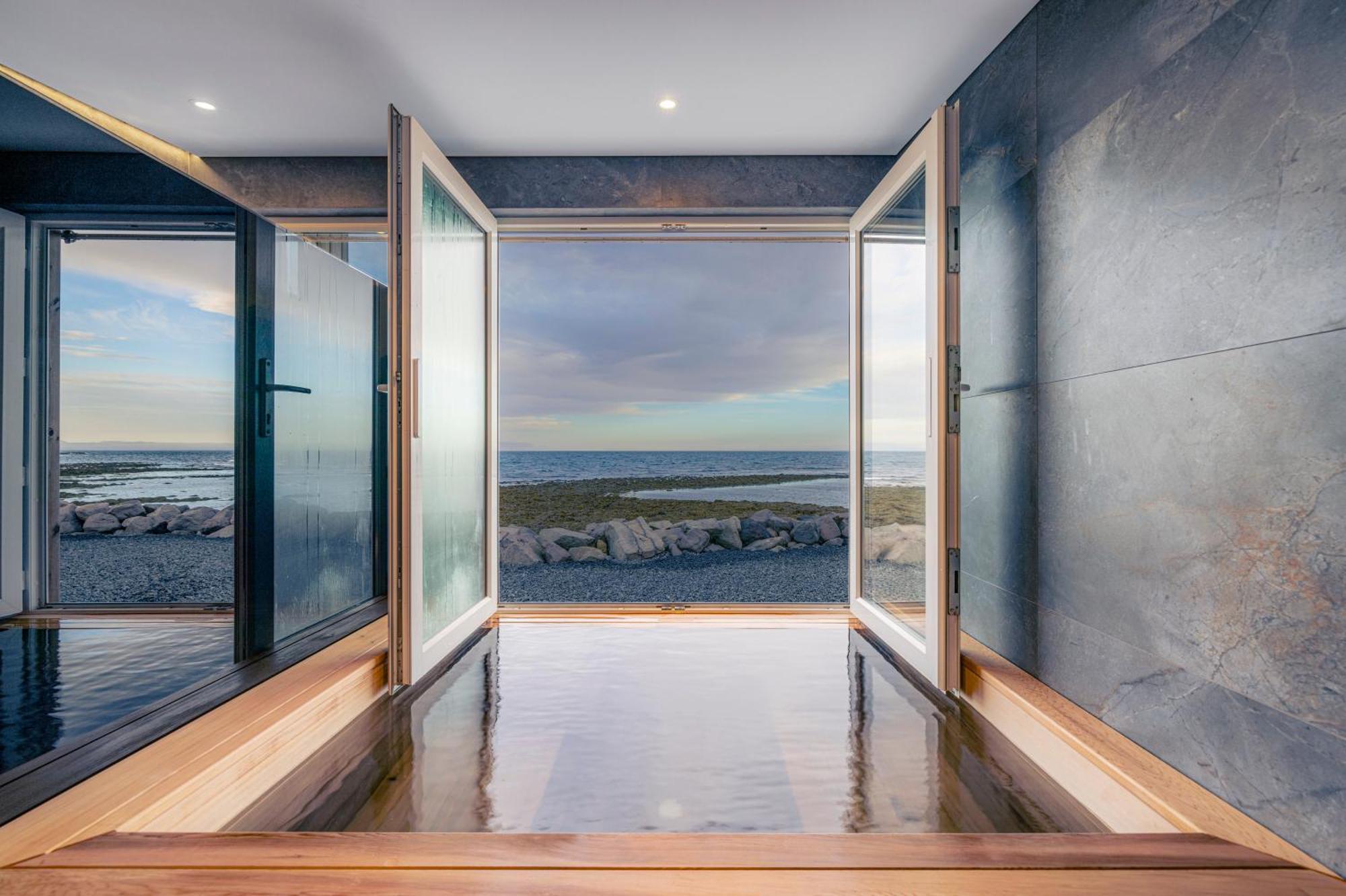 Bay View Apartments Gardur Eksteriør billede